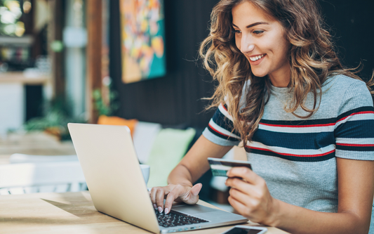 Tips For Buying T-Shirts Online: Ensuring Quality And Fit