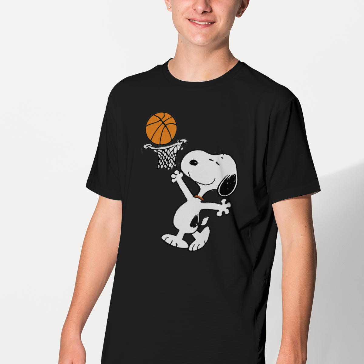 SK Black T-Shirt Snoopy Basketball